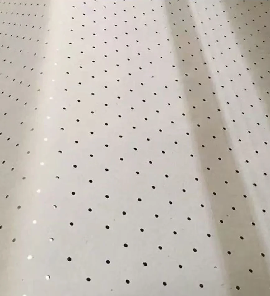 Perforated Paper — 1.6 m90 gdomestic perforated paper40 kg