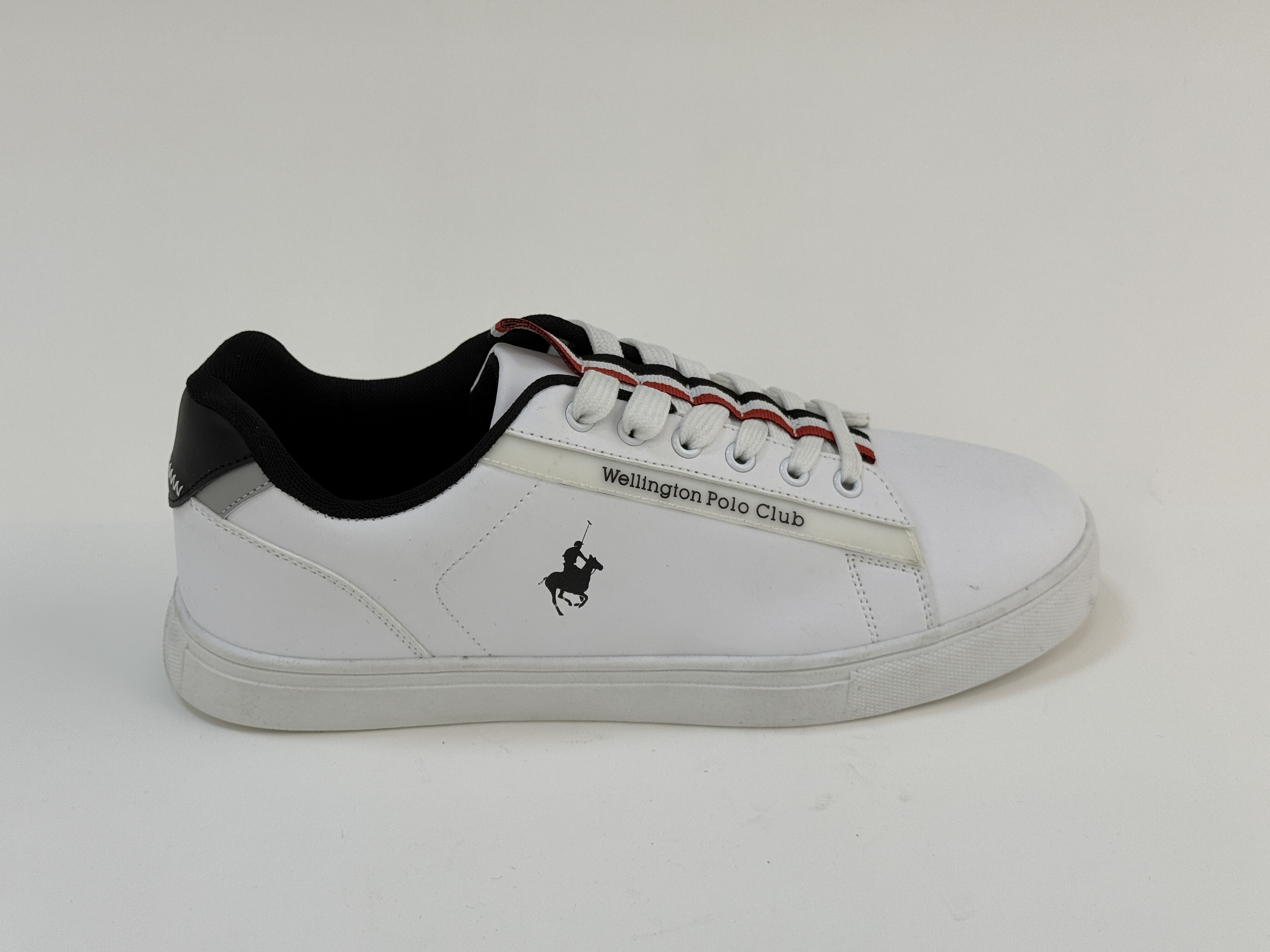 Men's Casual Court Shoes, customer-supplied catalogue photograph