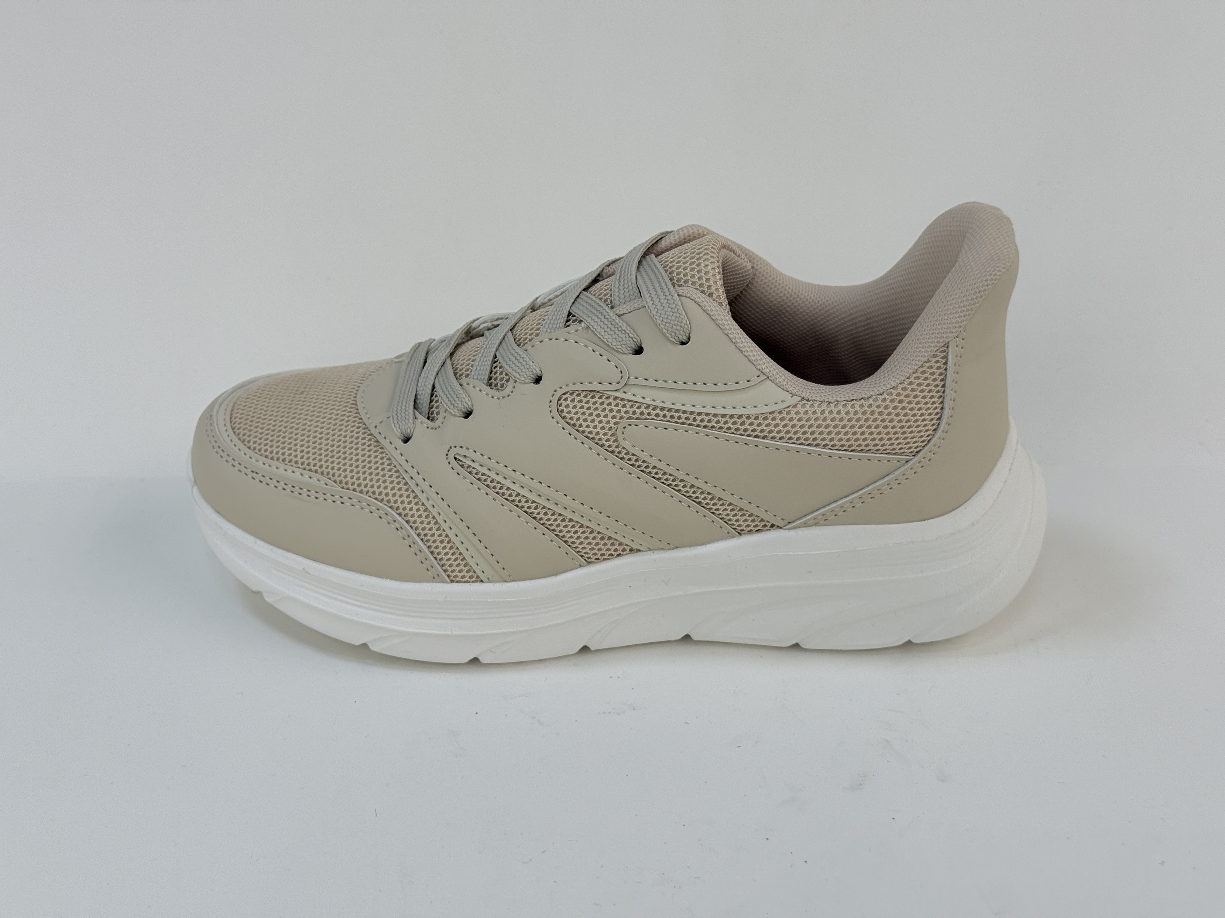 Women's Comfort Sports Shoes, customer-supplied catalogue photograph