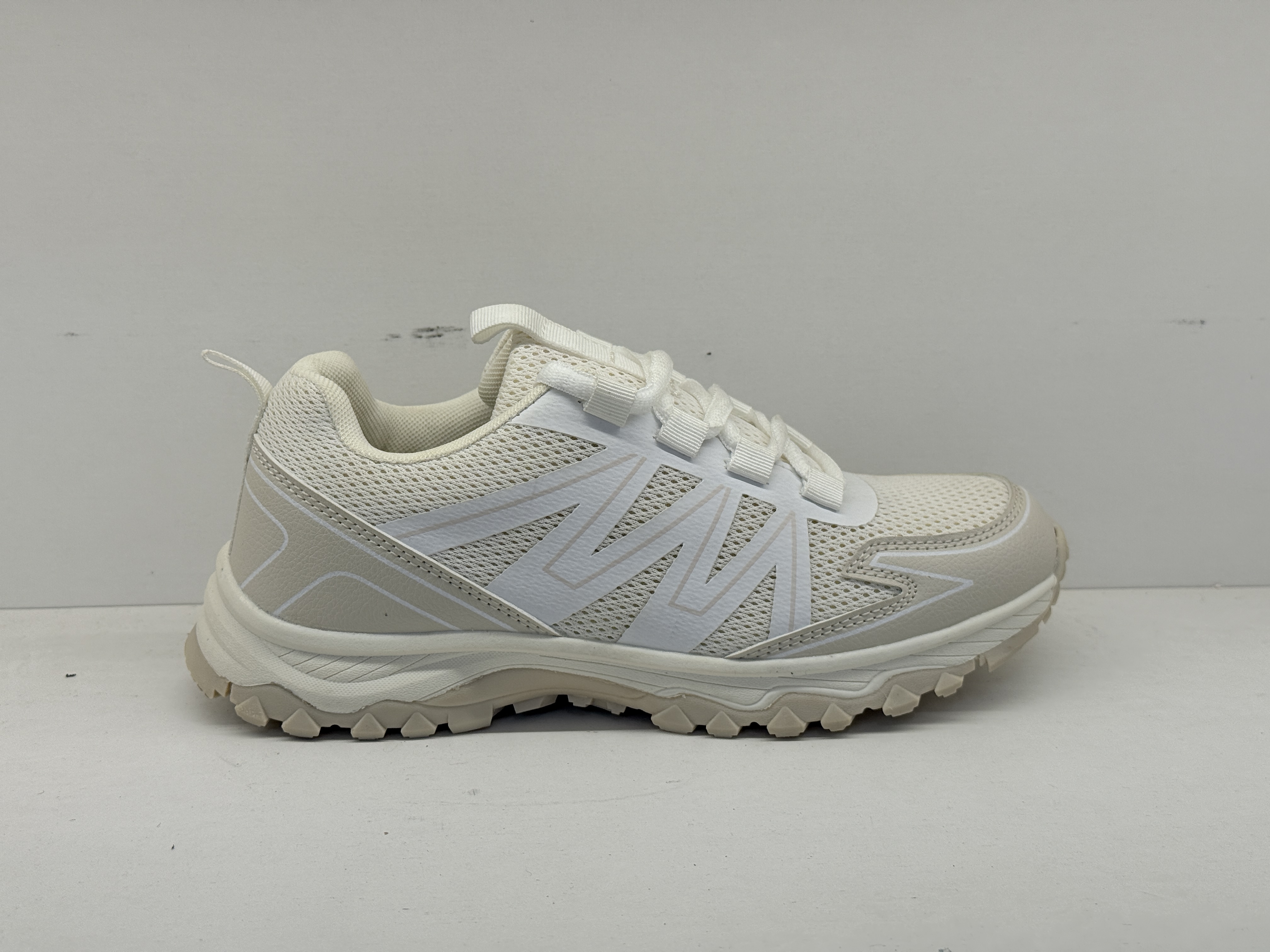 Women's Everyday Casual Shoes, customer-supplied catalogue photograph