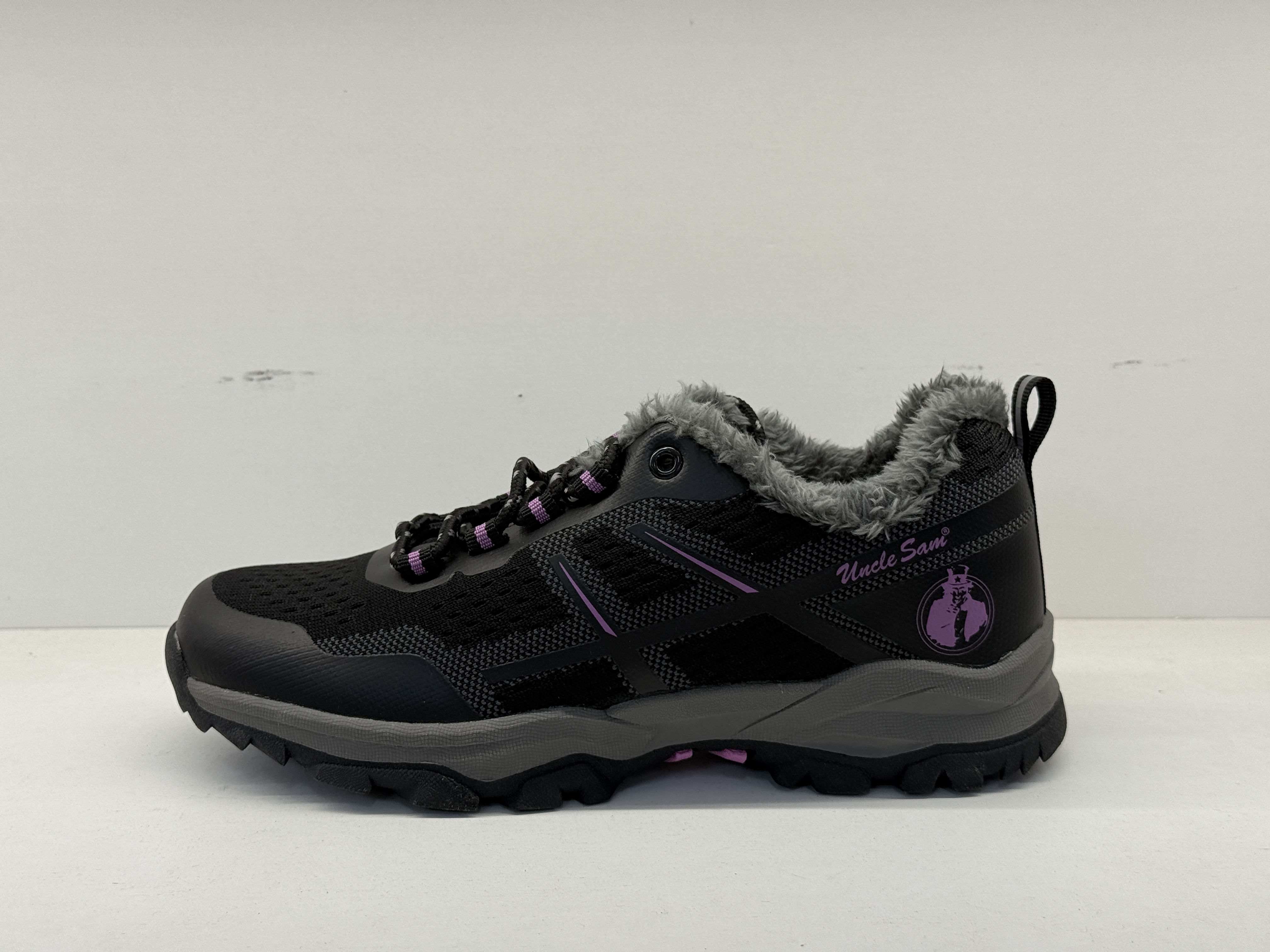Low-Cut Fleece-Lined Hiking Shoes, customer-supplied catalogue photograph