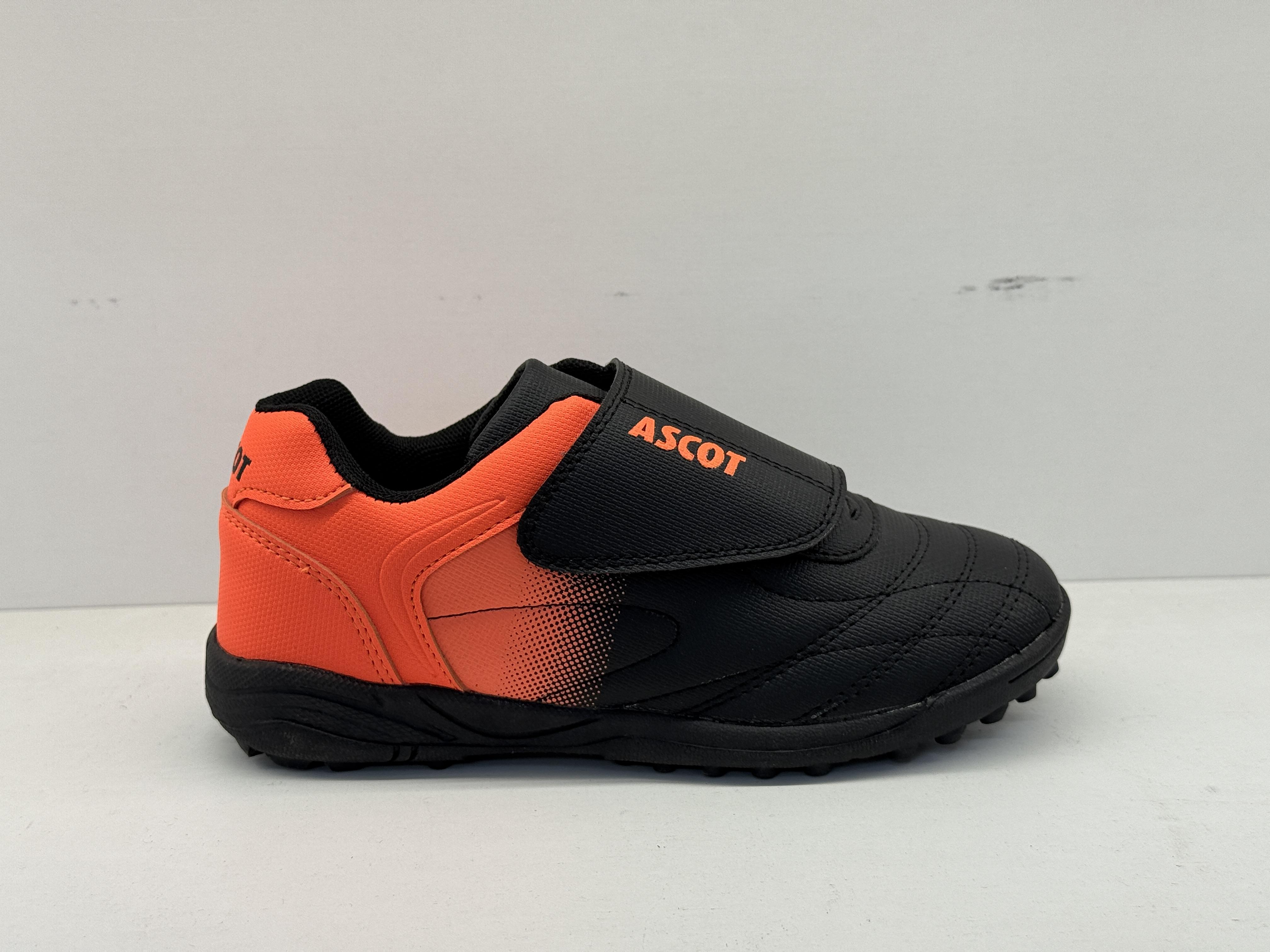 TPR Low-Cut PU Indoor Training Shoes, customer-supplied catalogue photograph