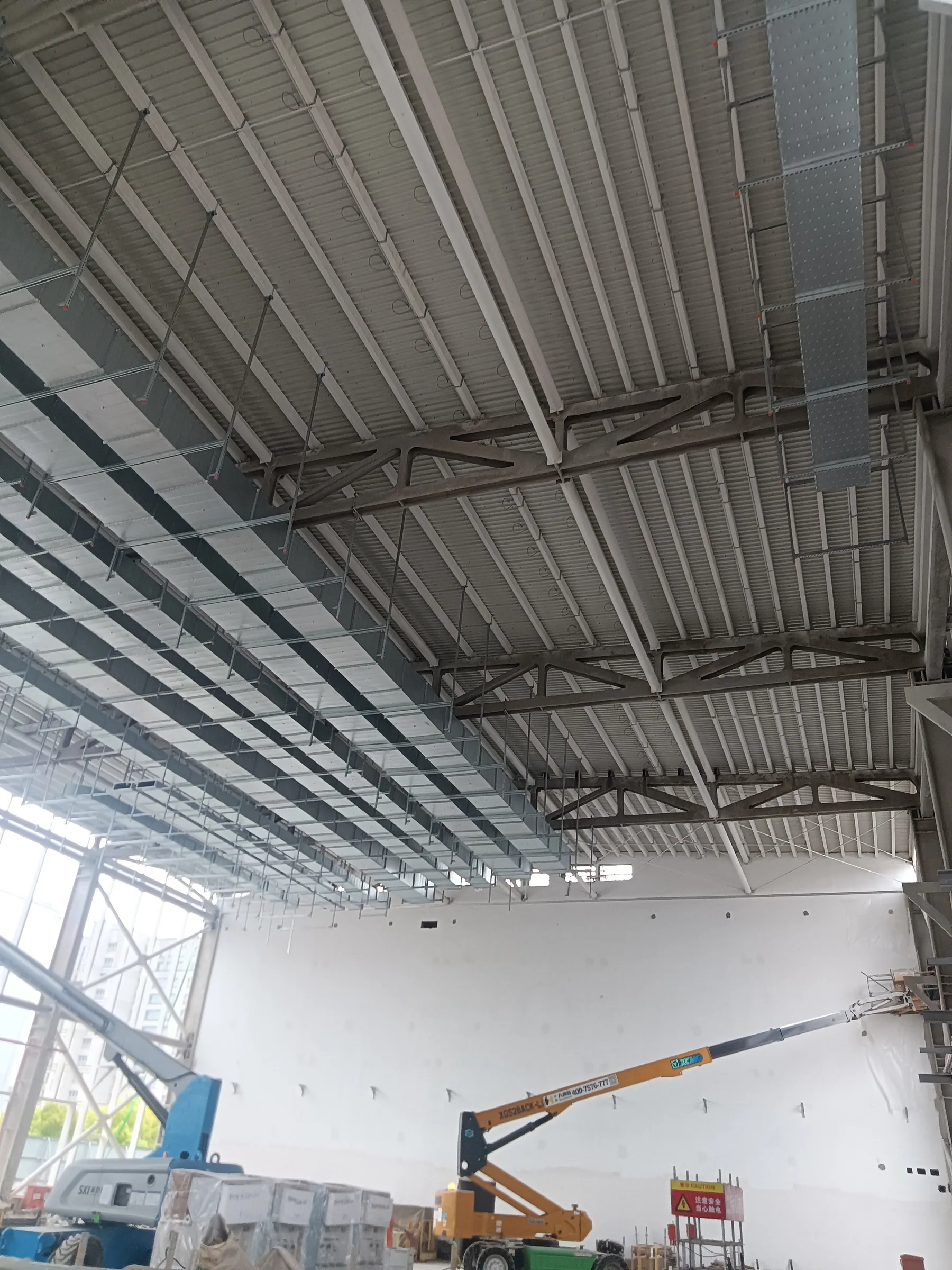 Roofing and enclosure photograph 4