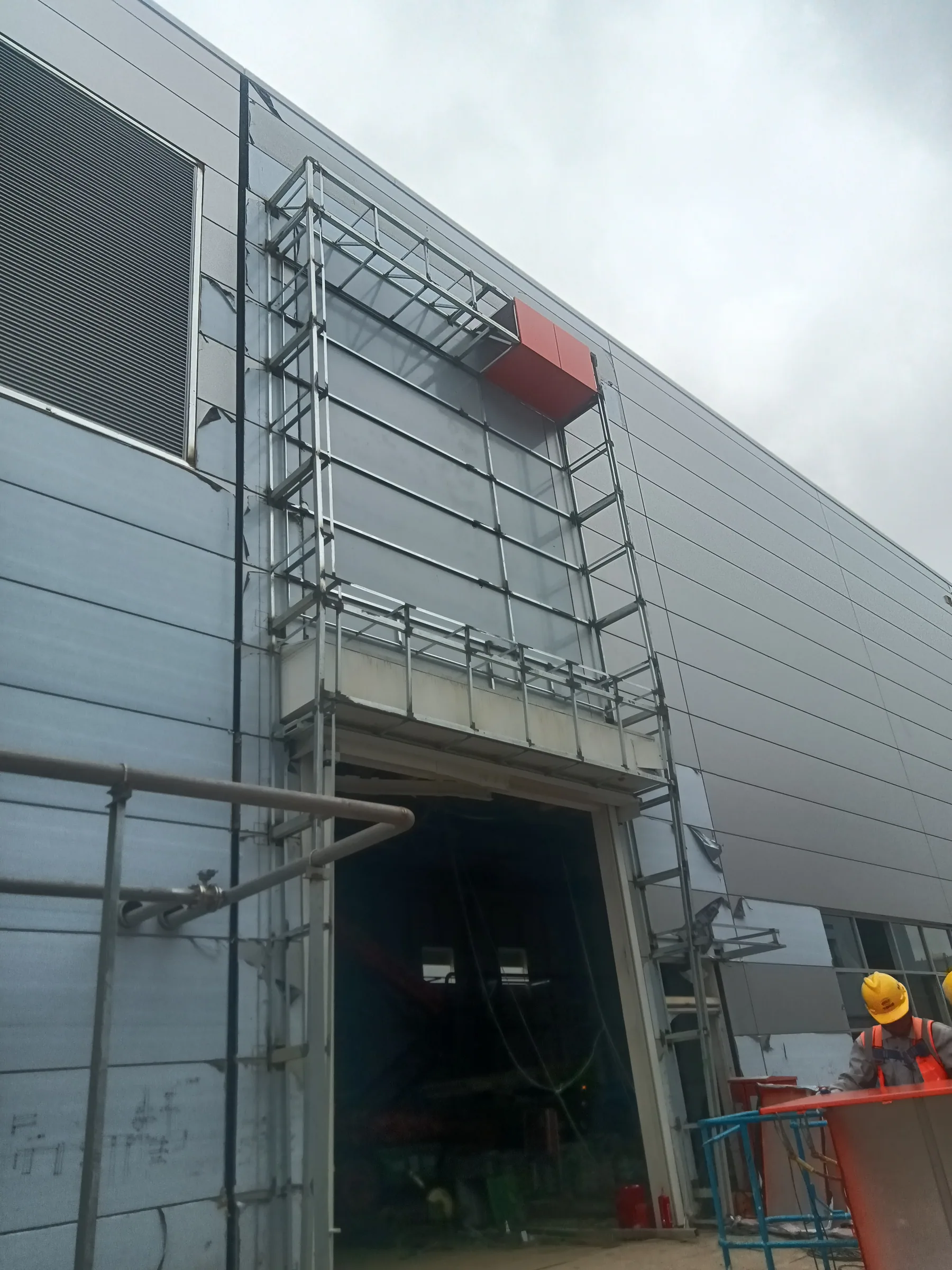 Construction process photograph 25
