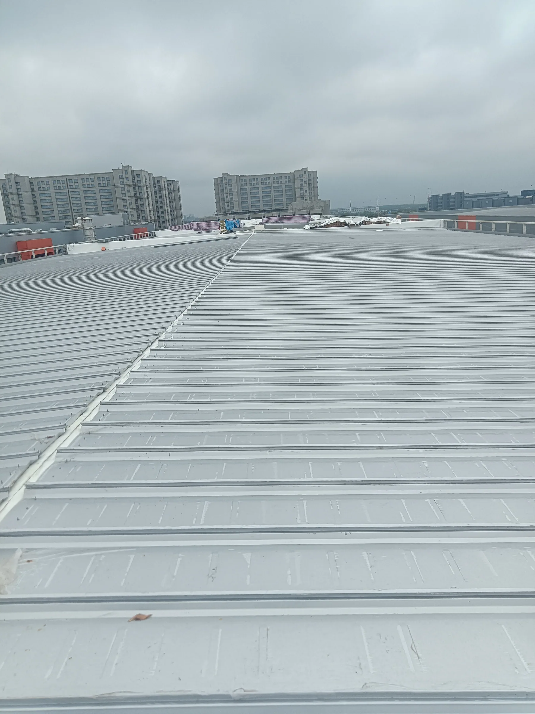 Roofing and enclosure photograph 12