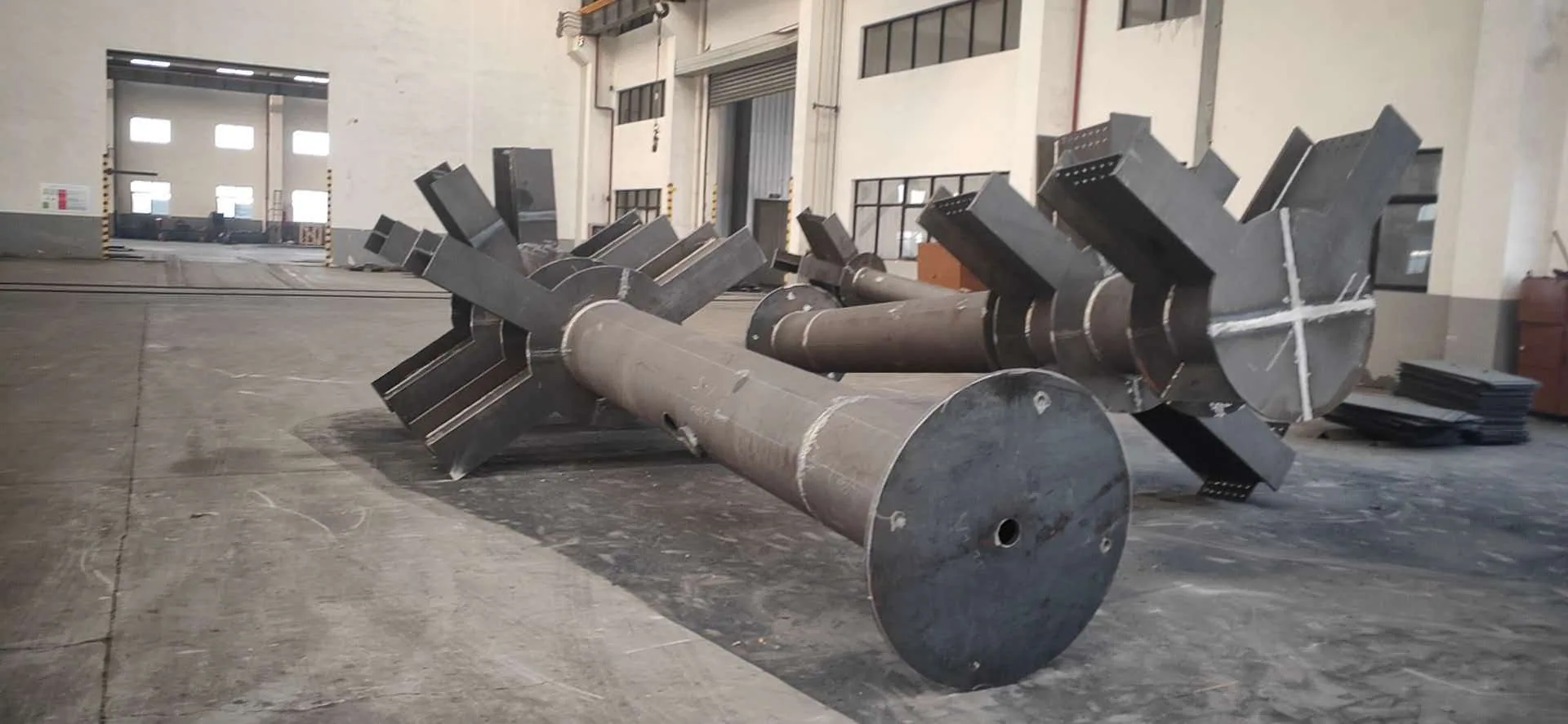 Steel components photograph 4