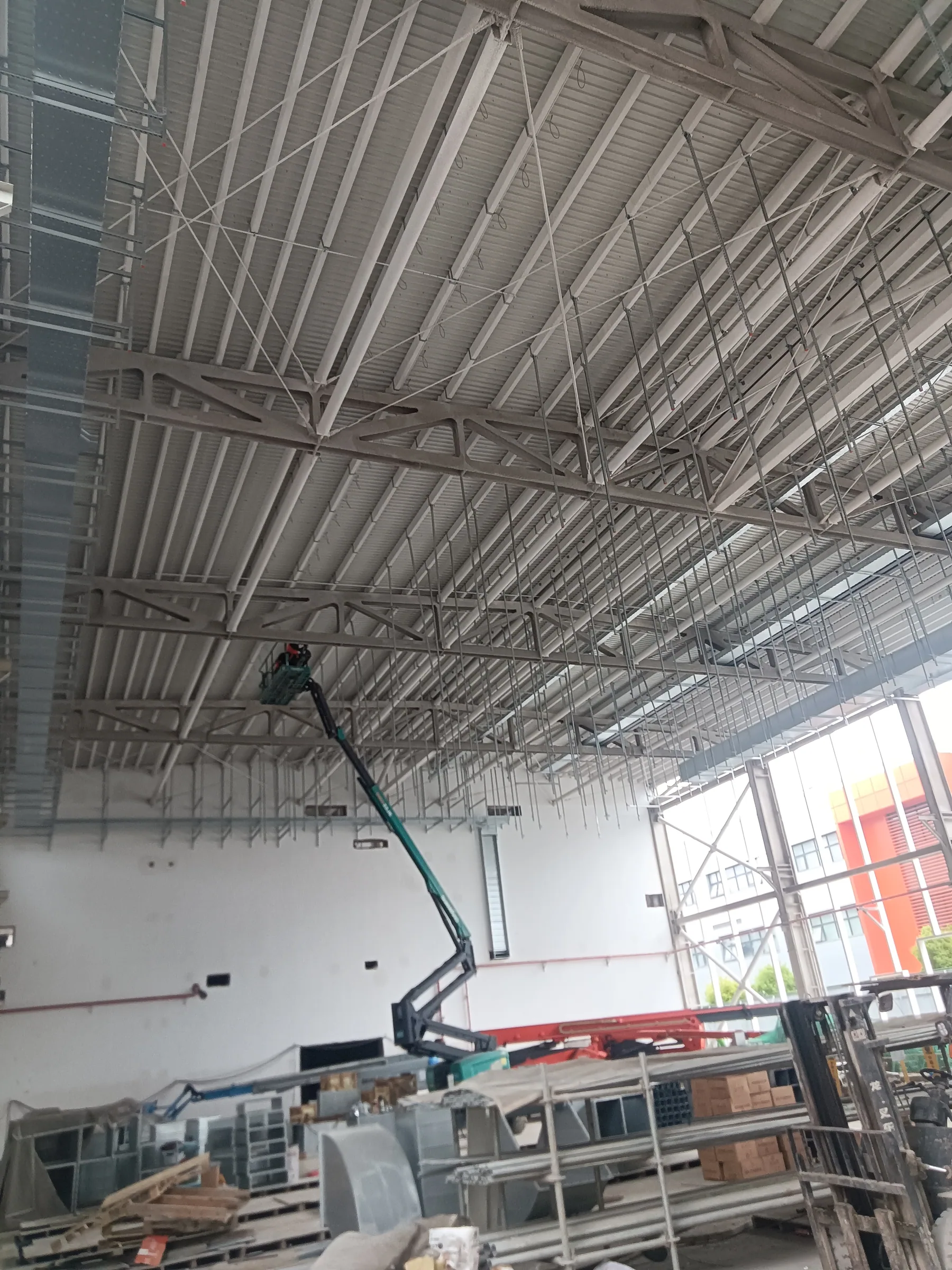 Construction process photograph 40