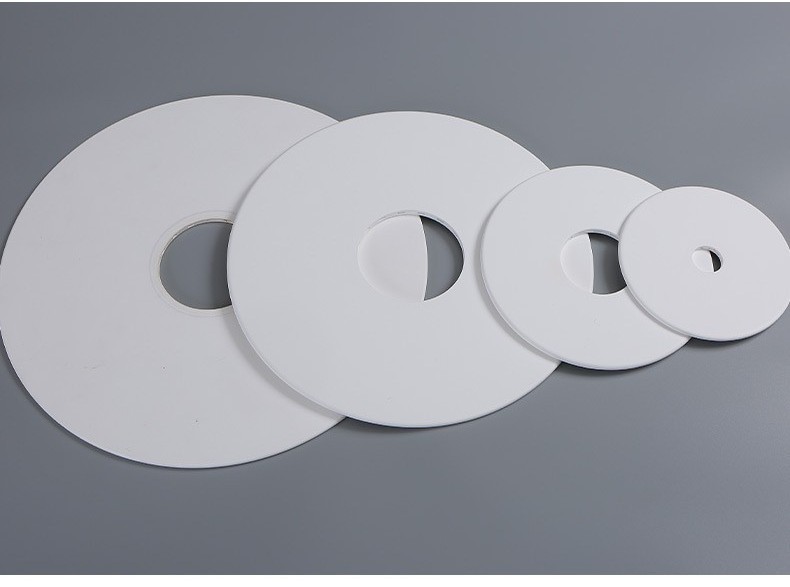 Microporous ceramic membrane disc