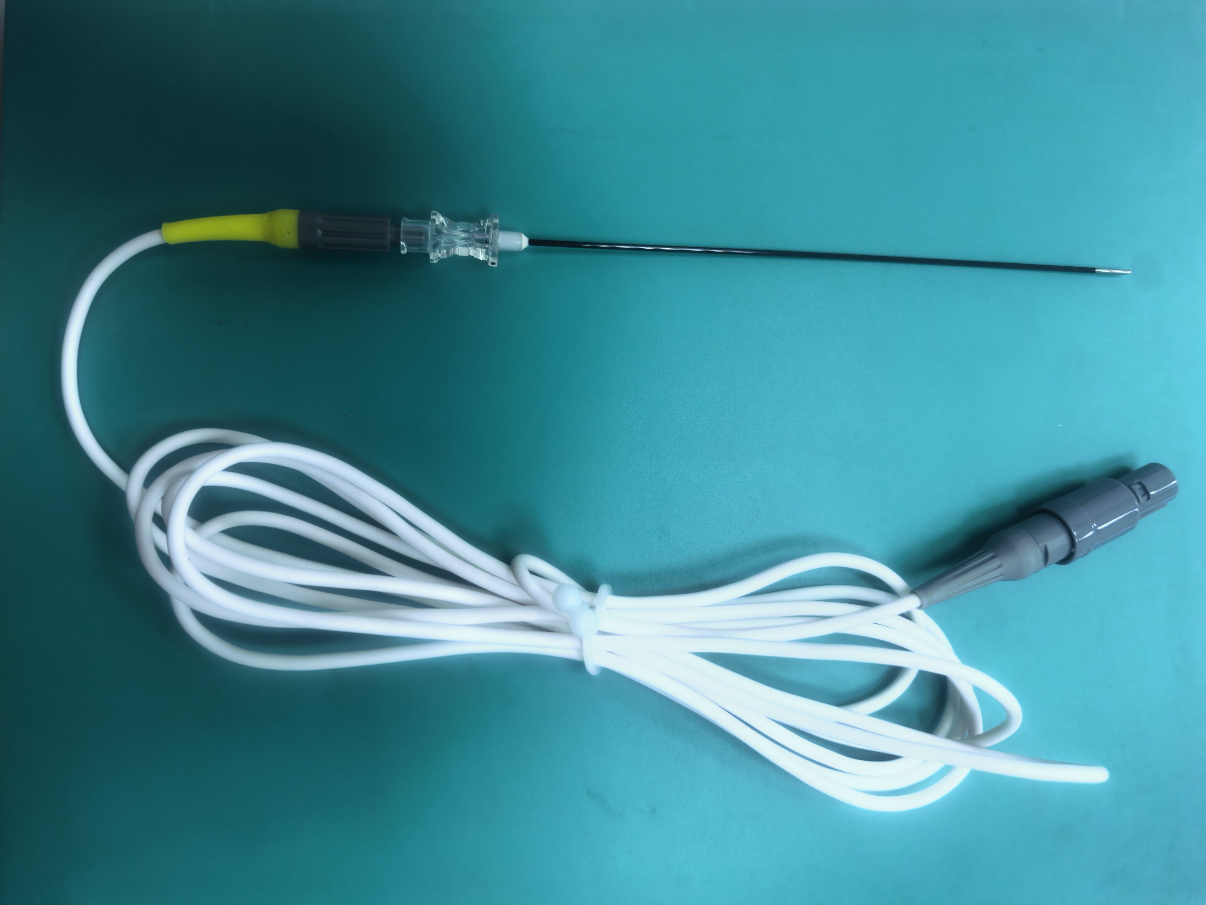 RF electrode working end and connector
