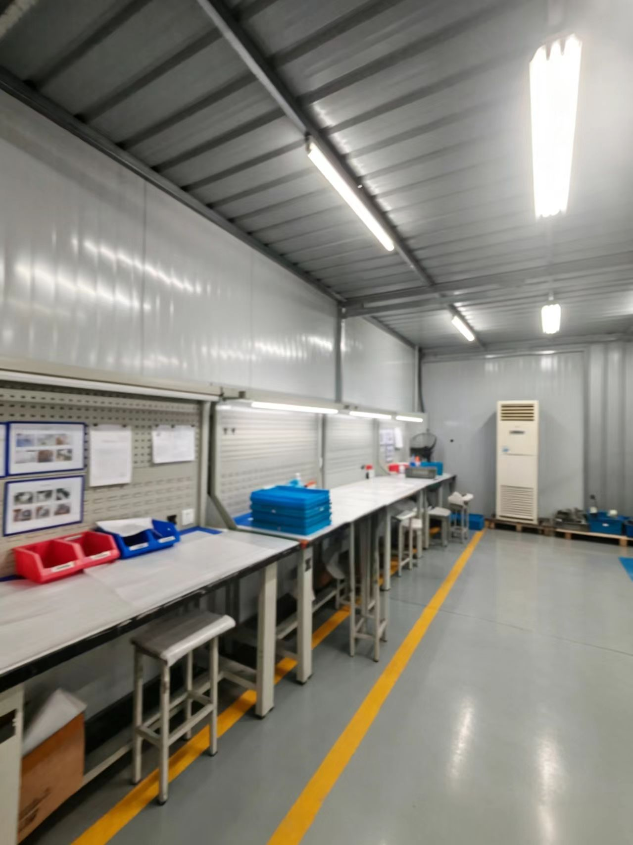 Production workbench at the Mestron facility