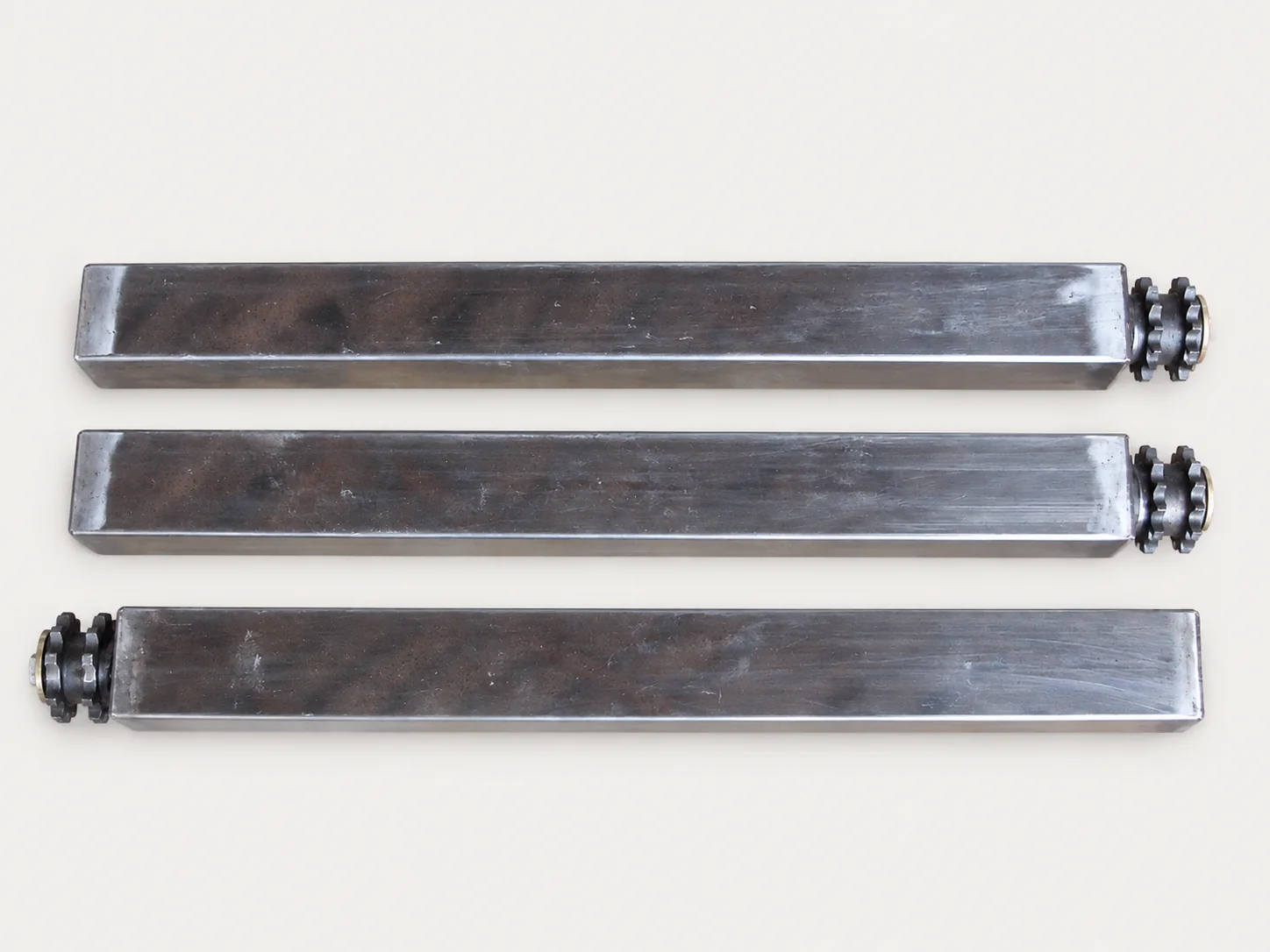 Square-Tube Chain Rollers from the SHUANG SHUN product range