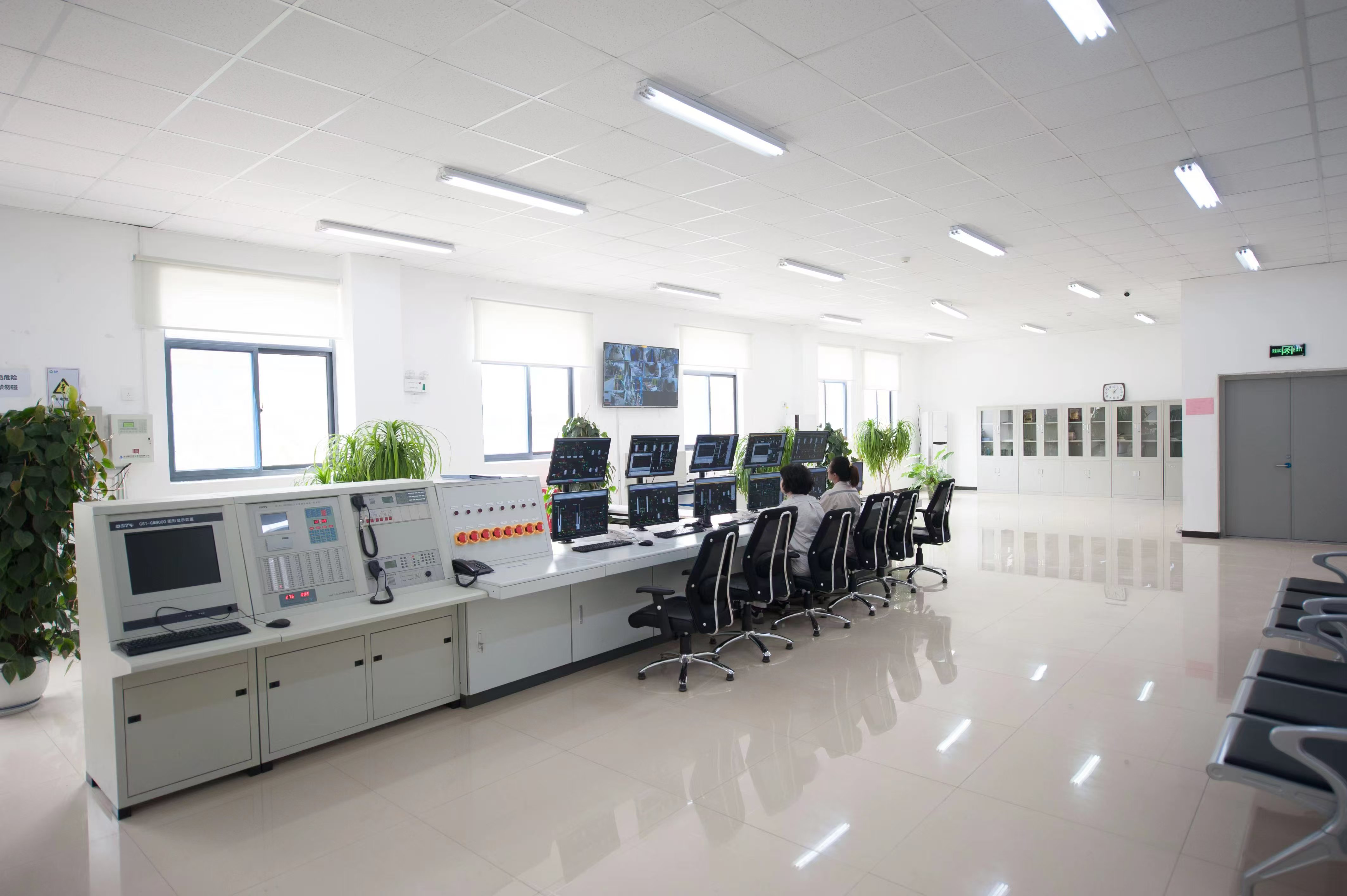 Laboratory instrumentation for material evaluation