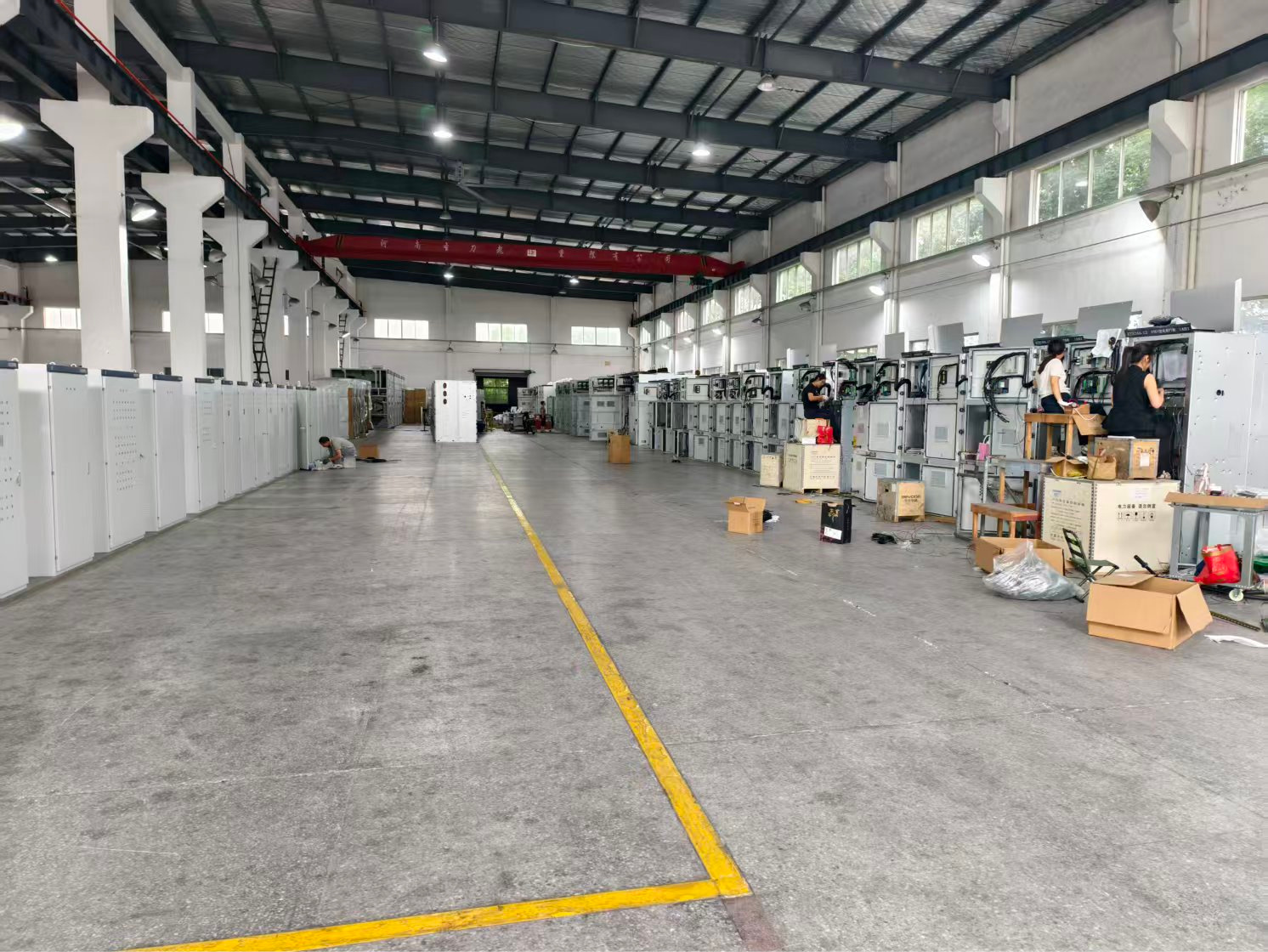 Customer-supplied company photograph 03