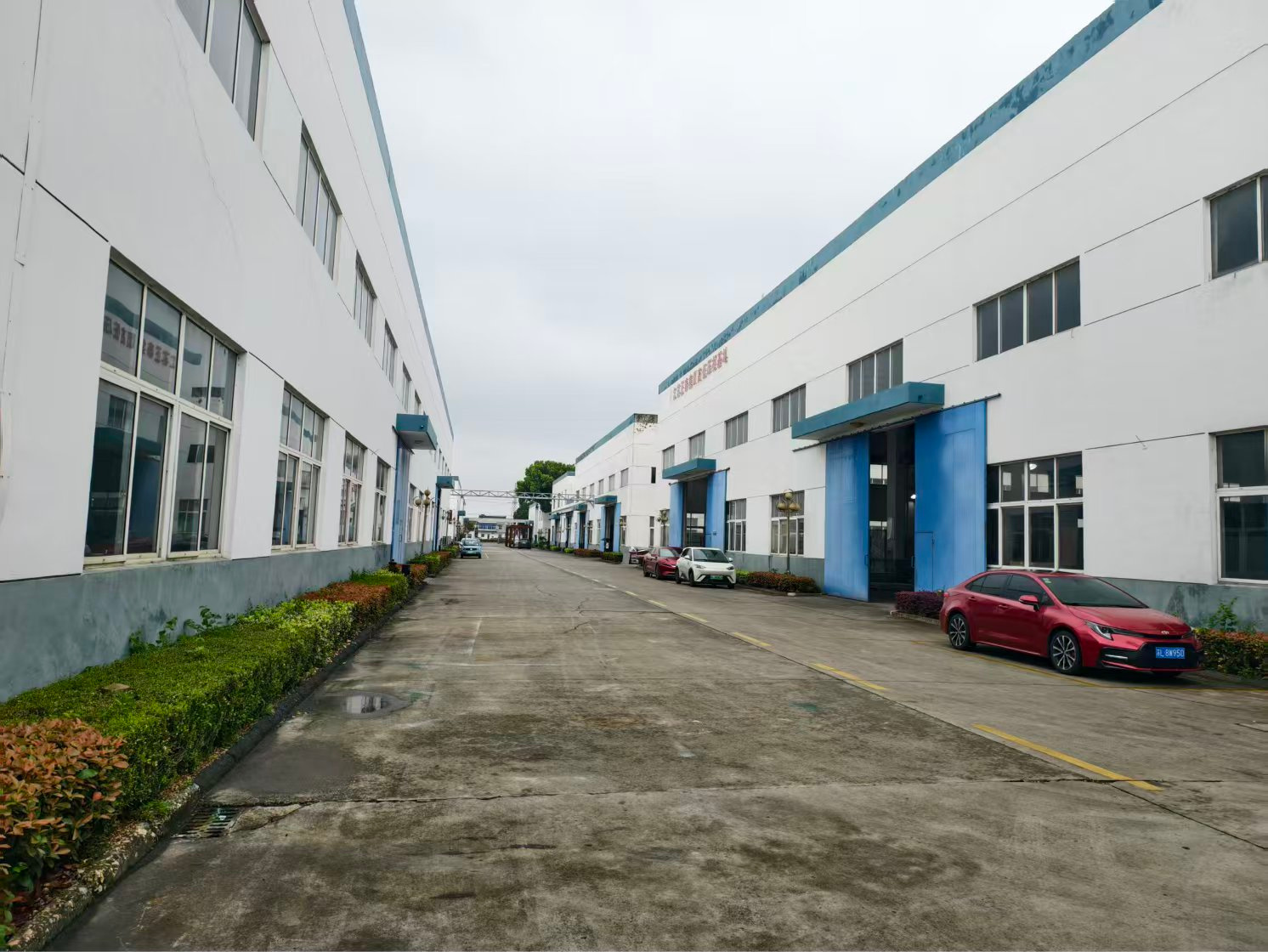 Customer-supplied company photograph 19