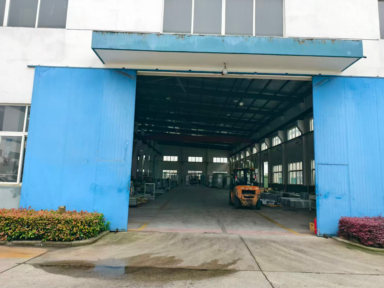 Customer-supplied photograph from Jiangsu Changhui Electric